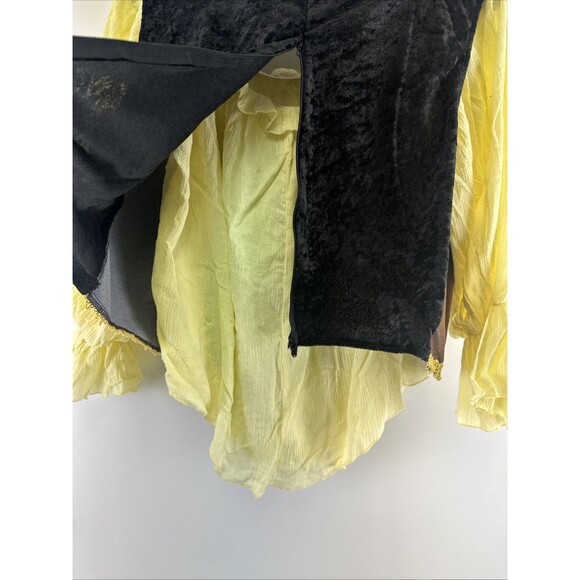 Incharacter Rustic Pirate Lady Costume Plus 3X Corset Gauze Blouse Boot Tops Hat - Picture 7 of 15